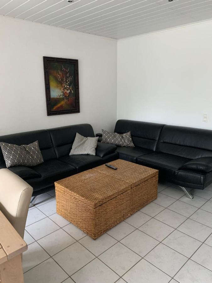 Okapi Apartment Хале Екстериор снимка