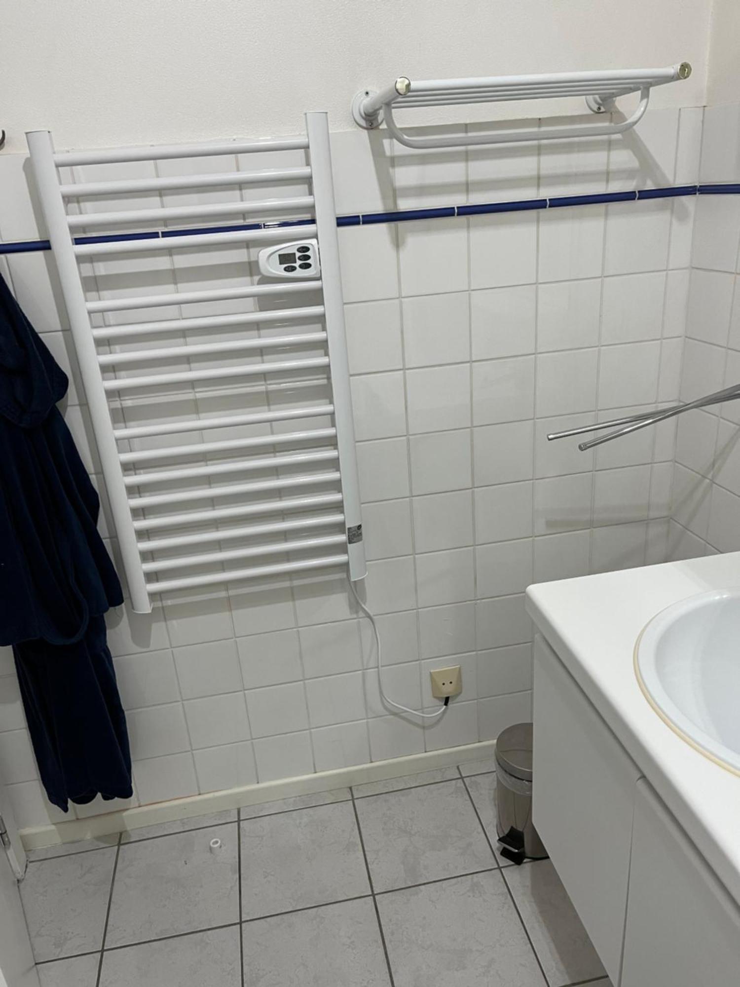 Okapi Apartment Хале Екстериор снимка